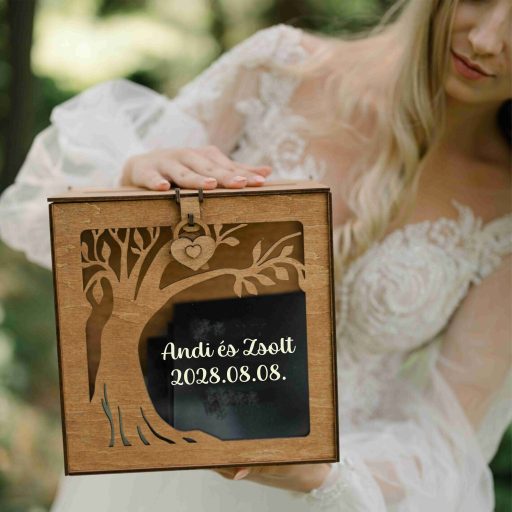 Esküvői borítékgyűjtő doboz fából – személyre szabott ajándék