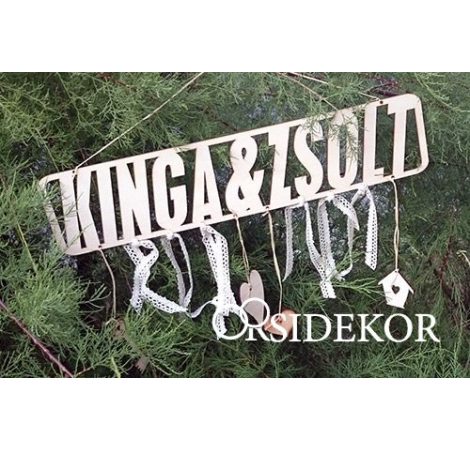 Névre szóló tábla esküvőre fából Névre szóló tábla esküvőre fából