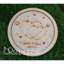 Egyedi fa gyűrűhordozó csillagok motívummal