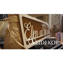 Éljen az ifjú pár fa tábla