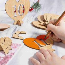 Asztalszám fából szív festhető