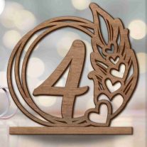   Fa asztalszám levélmintával – bohó és greenery stílushoz