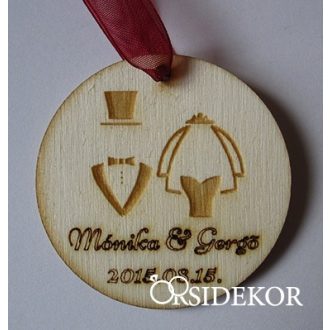Köszönetajándék modern, fa kulcstartó