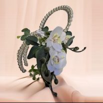   Modern Orchidea Esküvői Csokor – Gyöngyös Táskafüles Kivitel
