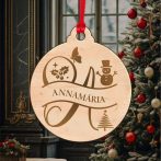 Neves karácsonyfadísz gravírozva Neves karácsonyfadísz gravírozva