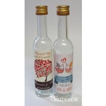 Pálinkás üveg egyedi matricával