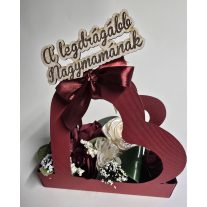 Szülőköszöntő szíves virágbox vegyes