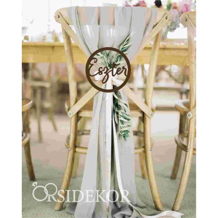Esküvői szék dekoráció névvel kör alakú