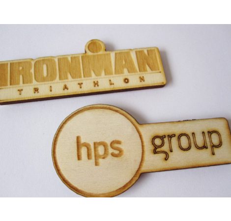 Hűtőmágnes forma vágott