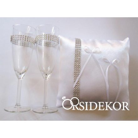 Esküvői kollekció: gyűrűpárna + esküvői pezsgőspohár
