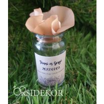 Köszönetajándék üvegcse egyedi címkével