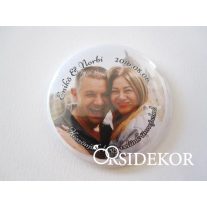 Egyedi fényképes kitűző esküvőre, lánybúcsúba