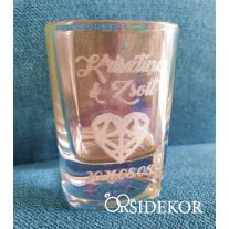 Felespohár szív motívummal gravírozva