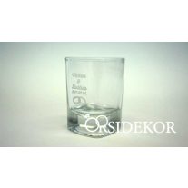 Röviditalos pohár gravírozva