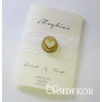 Kinyitható esküvői meghívó csipkével és fa rátéttel Kinyitható esküvői meghívó csipkével és fa rátéttel