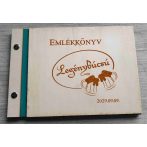 Legénybúcsú emlékkönyv, gravírozott fa borítású Legénybúcsú emlékkönyv, gravírozott fa borítású