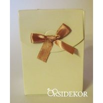   Köszönetajándék-doboz cukrozott mandulával, csokiszívvel