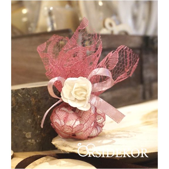 Csipke batyu cukrozott mandulával, csokiszívvel