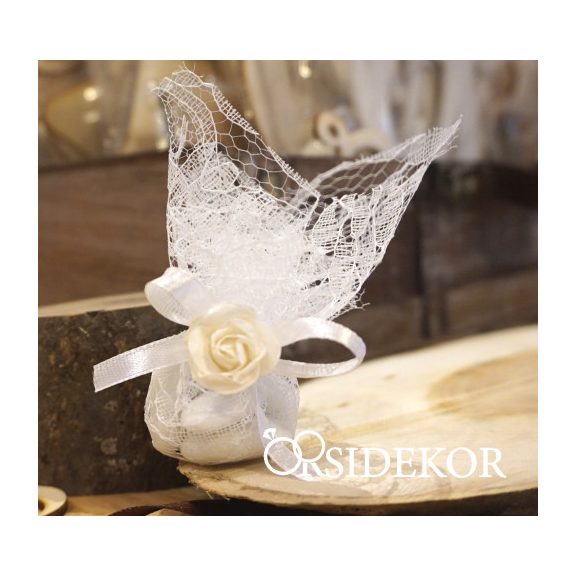 Csipke batyu cukrozott mandulával, csokiszívvel