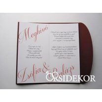 Elegáns esküvői meghívó szalaggal átkötve