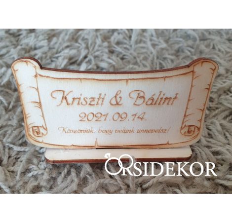 Pergamenes Köszönetajándék és ültetőkártya 2 az 1-ben Pergamenes Köszönetajándék és ültetőkártya 2 az 1-ben