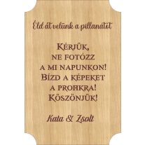   Esküvői Bejárati Üdvözlő Tábla – Gravírozott Fa Alapon