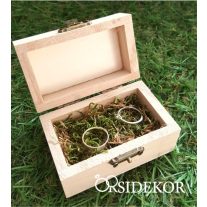 Dobozos gyűrűtartó