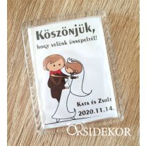 Műanyag egyedi esküvői hűtőmágnes - 50 féle mintával