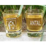 Legénybúcsú feles pohár gravírozva_ behálóztak Legénybúcsú feles pohár gravírozva_ behálóztak