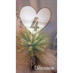 Asztalszám fából, szívben (1-10 ig számozva)