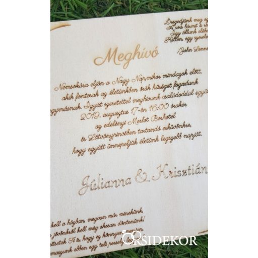 Esküvői meghívó fából