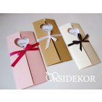 Esküvői meghívó szív kivágással és masnival Esküvői meghívó szív kivágással és masnival