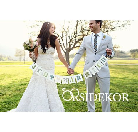 Egyedi feliratú zászló Egyedi feliratú zászló