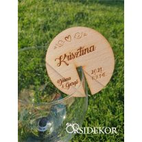 Pohárra tehető fa ültetőkártya