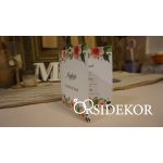 Egyedi esküvői meghívó virág motívummal