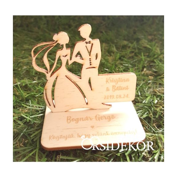 Vőlegény-menyasszony figurás köszönetajándék és ültetőkártya 2 az 1-ben