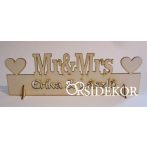 Névre szóló jegyespár tábla fából Névre szóló jegyespár tábla fából