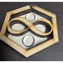 Hexagon gyűrűtartó doboz, végtelen plexivel 