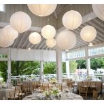 Lampion dekoráció esküvőre